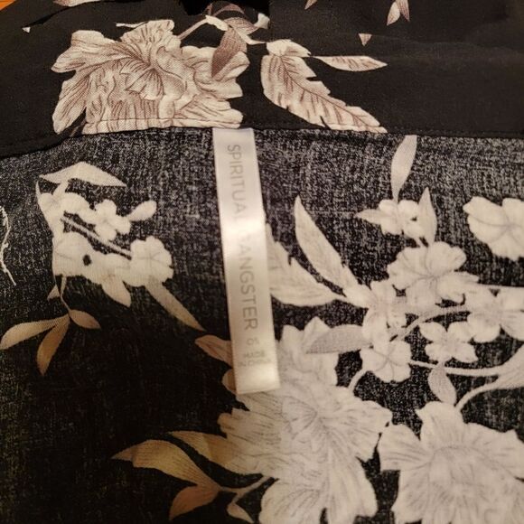Spiritual Gangster Black Floral Maya Kimono OS - Picture 4 of 6